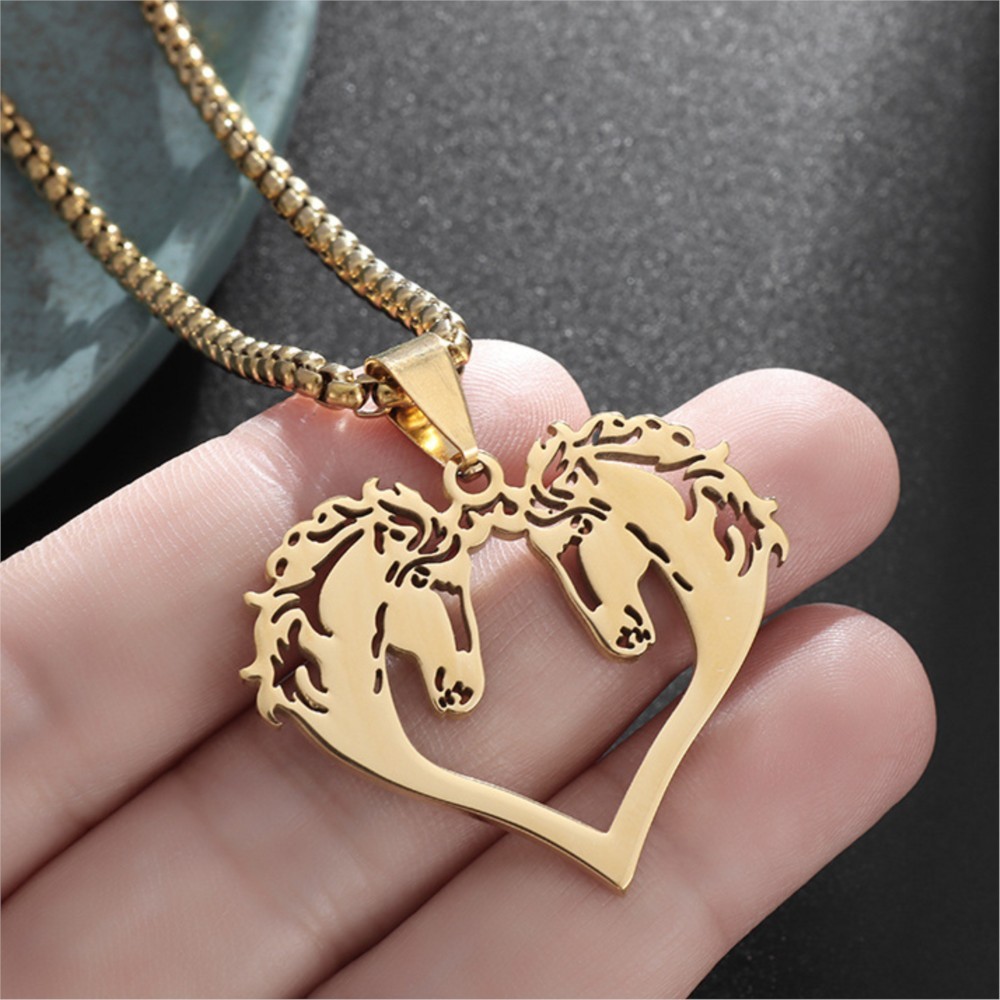Kalung Liontin Kuda Berongga H - Men Accessories Neck Chain ulasan dan harga